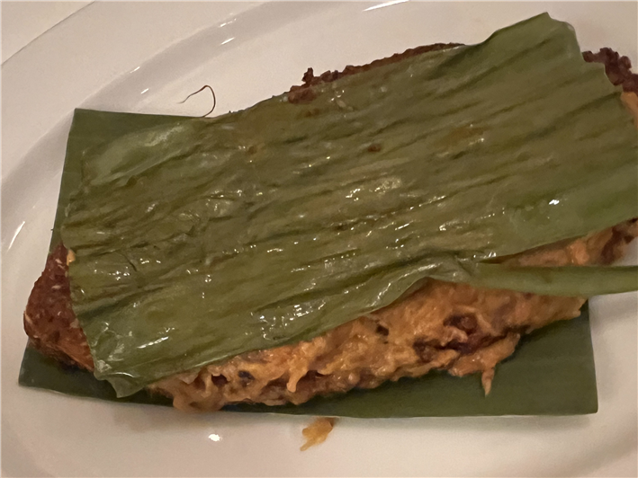 kingfish in leaf